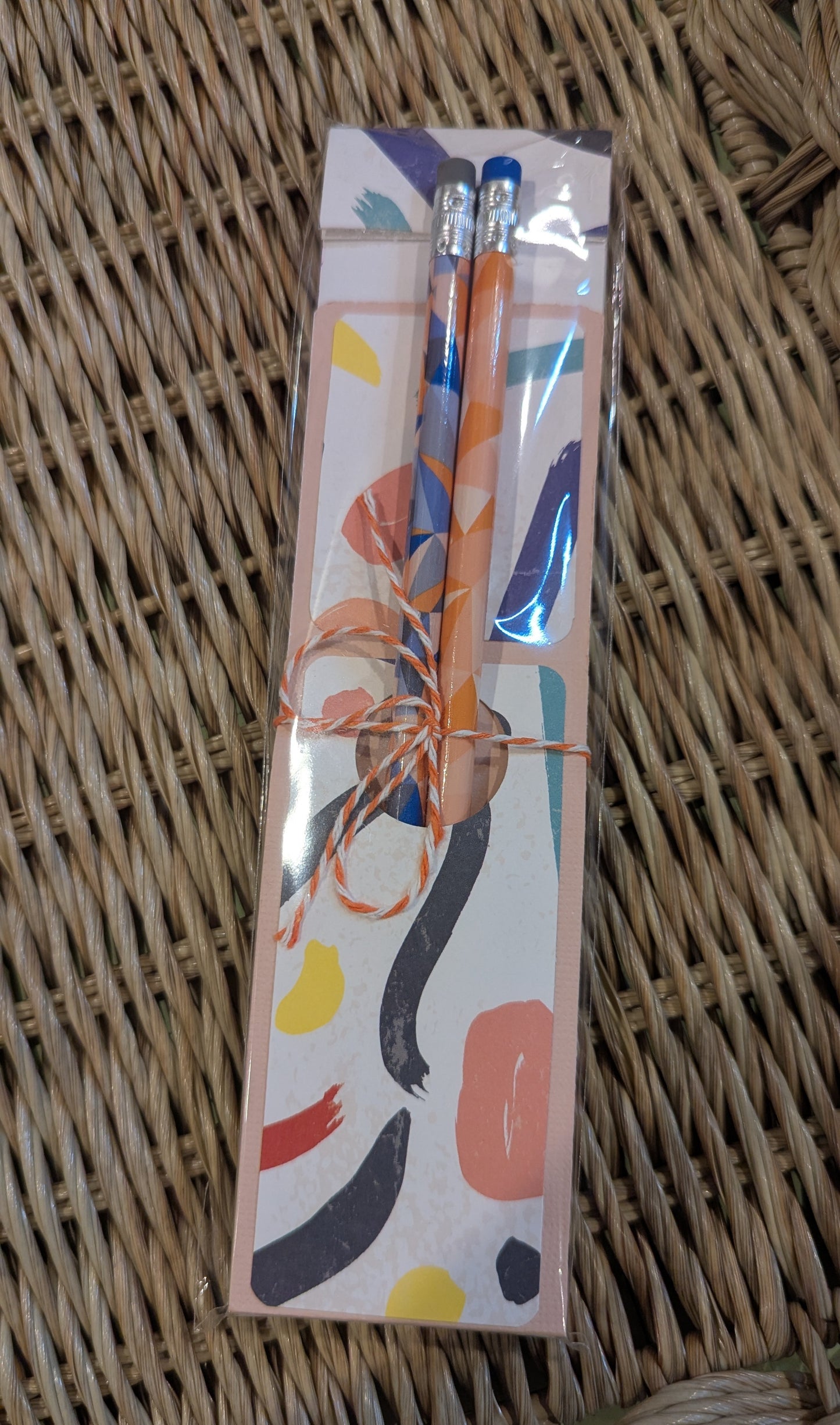 Notepad w/Pencils